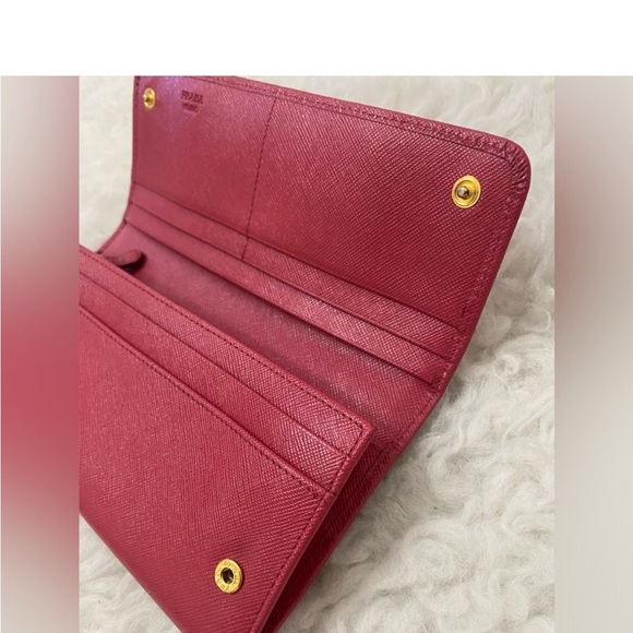 Authentic Prada Fuchsia Saffiano Leather Bow Continental Wallet - Picture 13 of 15
